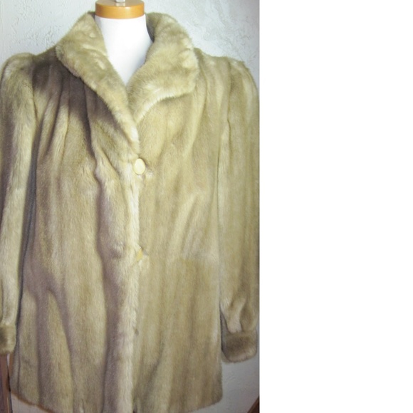 Dubrowsky  Perlbinder Like New Faux Fur Coat Size - Picture 3 of 8